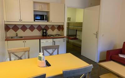 Studio Deluxe Studio Deluxe