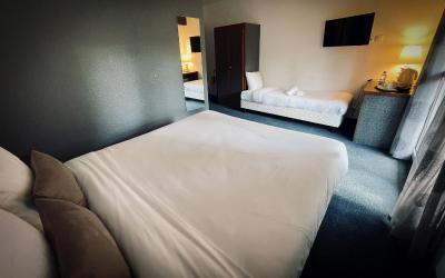 Chambre Familiale Classique Chambre Familiale Classique