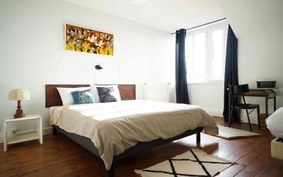 Chambre Double avec Salle de Bains Commune Chambre Double avec Salle de Bains Commune