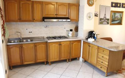 Appartamento con 3 Camere da Letto