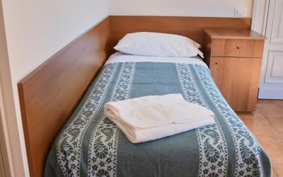 Camera Singola Standard con Bagno in Comune 