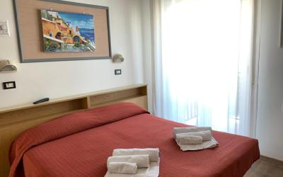 Camera Standard Matrimoniale/Doppia con Letti Singoli