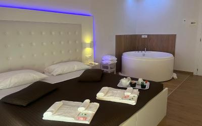 Camera Matrimoniale con Vasca Idromassaggio