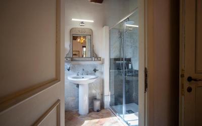 Camera Queen Superior