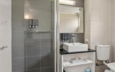 Deluxe Twin with 2 Queen Beds - Not Pet Friendly