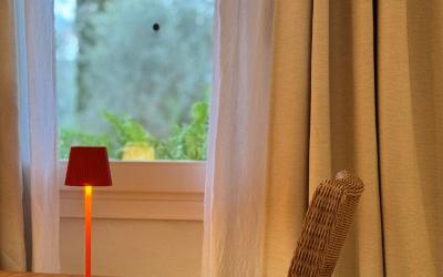 Camera Matrimoniale con Vista Giardino