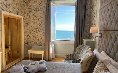 Camera Deluxe Matrimoniale con Vista Mare