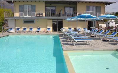 Appartamento con Vista Piscina 