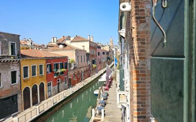 Appartamento Monolocale con Vista Canale