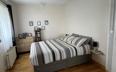 Studio Lit Queen-Size de Luxe 