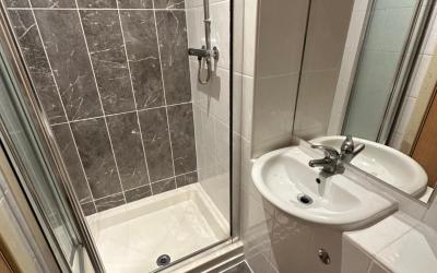 Twin Room with Shared Bathroom