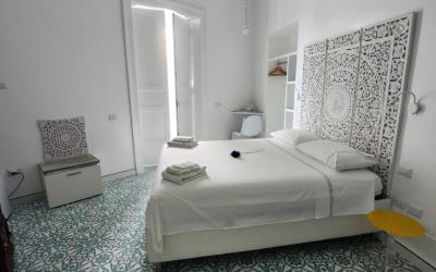 Camera Matrimoniale Deluxe con Balcone e Vista Mare