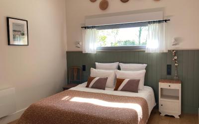 Chambre Double - Accessible aux Personnes u00e0 Mobilitu00e9 Ru00e9duite  Chambre Double - Accessible aux Personnes u00e0 Mobilitu00e9 Ru00e9duite