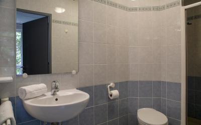 Chambre Triple avec Douche