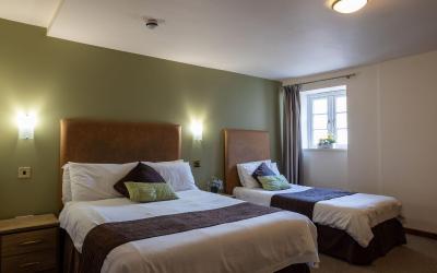 Deluxe Twin Room