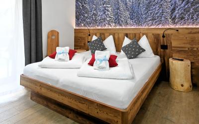 Camera Matrimoniale con Vista Giardino