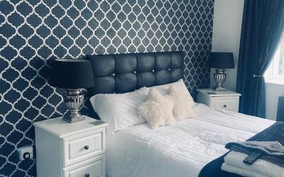 Double Room with En Suite Bathroom