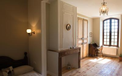 Chambre Double avec Salle de Bains Privative Chambre Double avec Salle de Bains Privative