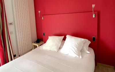 Chambre Double - Accessible aux Personnes u00e0 Mobilitu00e9 Ru00e9duite Chambre Double - Accessible aux Personnes u00e0 Mobilitu00e9 Ru00e9duite