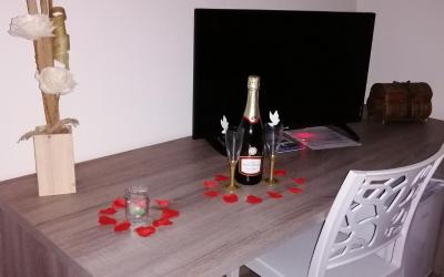 Camera Tripla Superior