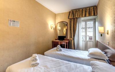 Camera Superior Matrimoniale/Doppia con Letti Singoli 