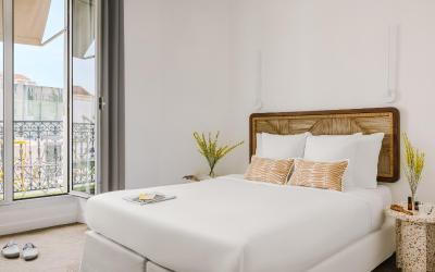Chambre Lit Queen-Size avec Balcon Chambre Lit Queen-Size avec Balcon