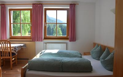 Piccolo Appartamento con 1 Camera da Letto e Balcone