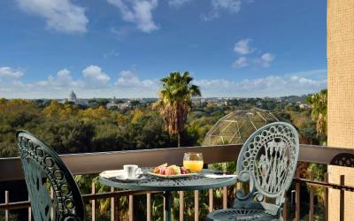 Camera Matrimoniale Prestige con Balcone e Vista Parco
