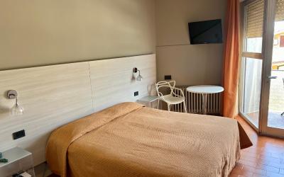 Camera Economy Matrimoniale/Doppia con Letti Singoli