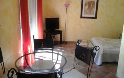 Studio (2 Adultes) Studio (2 Adultes)