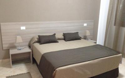 Appartamento con 2 Camere da Letto - Anchise
