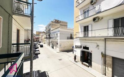 Appartamento con 2 Camere da Letto e Balcone