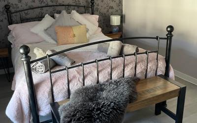 Deluxe Double Room (2 Adults + 1 Child)