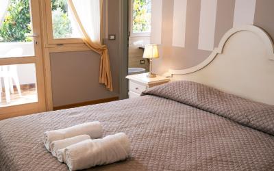 Camera Matrimoniale/Doppia con Letti Singoli con Vista Giardino