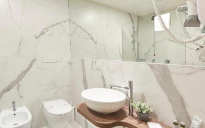 Camera Standard Matrimoniale/Doppia con Letti Singoli