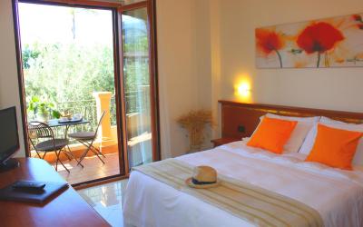 Camera Matrimoniale/Doppia con Letti Singoli