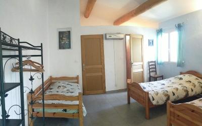 Dortoir Mixte de 8 Lits Dortoir Mixte de 8 Lits