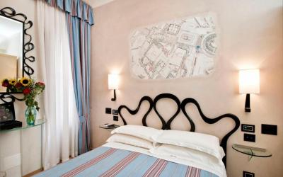 Camera Matrimoniale Standard con Bagno in Comune