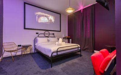 Deluxe Double Room with Shower