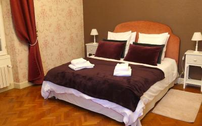 Suite Lit King-Size - Vue sur Piscine