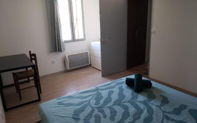 Chambre Double avec Salle de Bains Commune Chambre Double avec Salle de Bains Commune