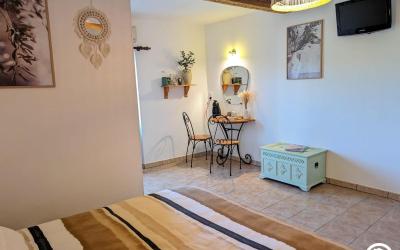 Hu00e9bergement 1u00a0Chambre Double ou Lits Jumeaux