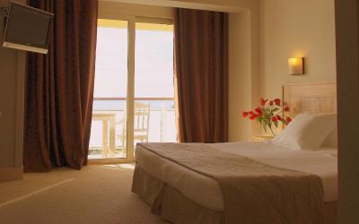 Chambre Double ou Lits Jumeaux Supu00e9rieure Chambre Double ou Lits Jumeaux Supu00e9rieure