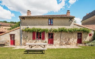 Maison 1 Chambre avec Cuisine et Salle de Bains Su00e9paru00e9es