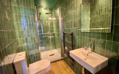 Deluxe Double Room with Shower