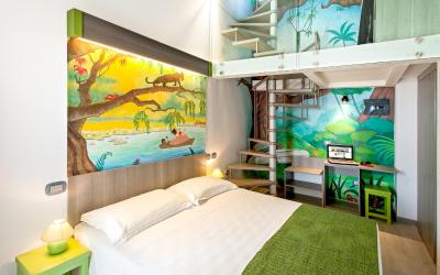 Camera Quadrupla Deluxe