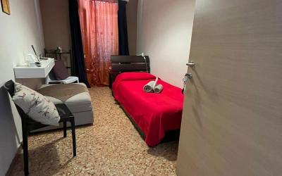 Camera Singola con Bagno Privato Esterno