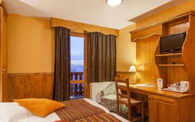 Chambre Double ou Lits Jumeaux