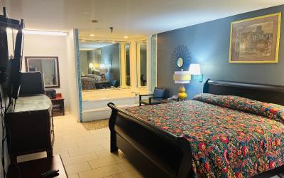 King Room with Spa Bath