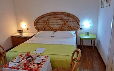 Camera Matrimoniale con Bagno Privato